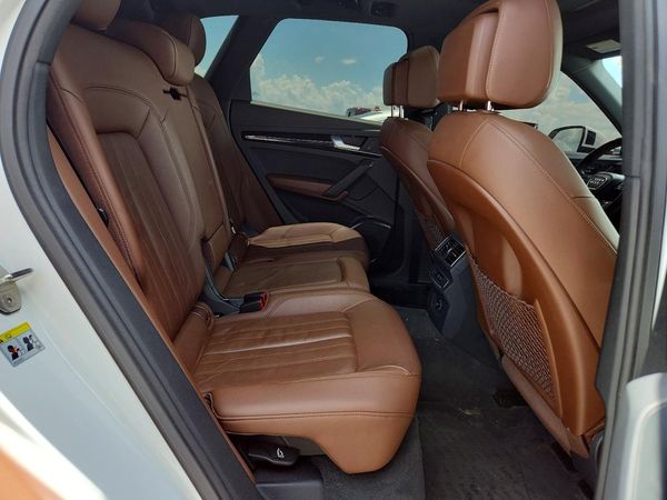 2018 AUDI Q5 quattro Premium Plus