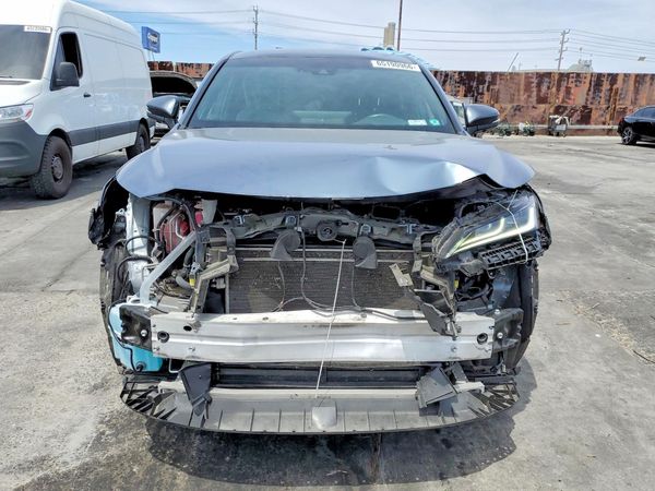 2023 TOYOTA VENZA