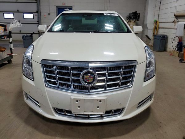 2013 CADILLAC XTS Premium