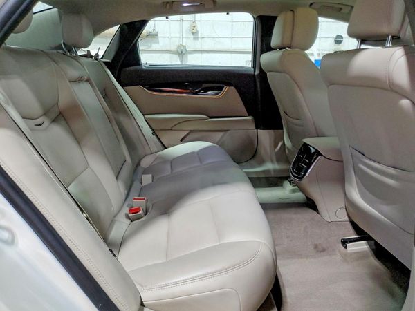 2013 CADILLAC XTS Premium