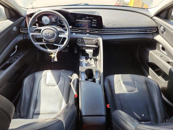 2023 HYUNDAI ELANTRA