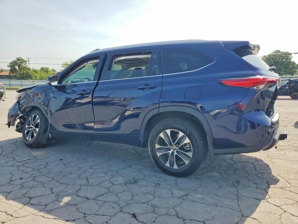 2022 TOYOTA HIGHLANDER
