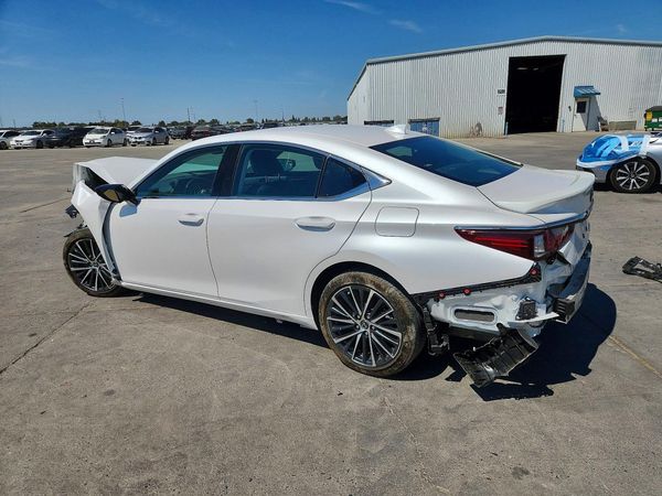 2025 LEXUS ES300 300h Premium — DSRA