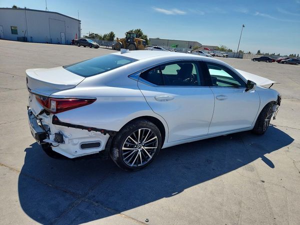 2025 LEXUS ES300 300h Premium — PSRA