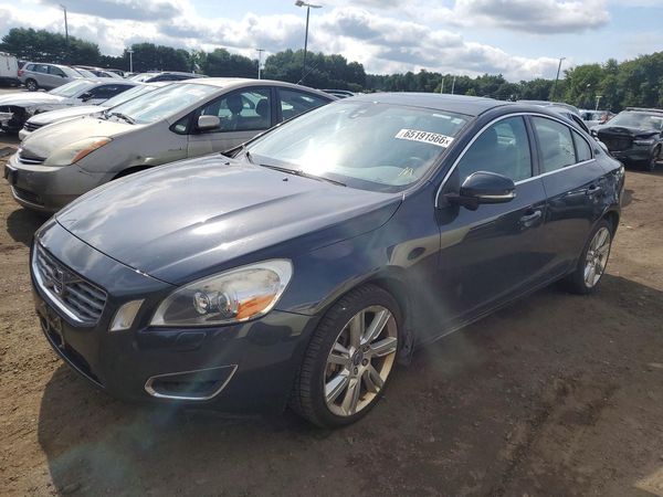 2012 VOLVO S60