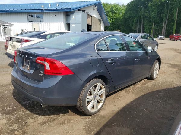 2012 VOLVO S60
