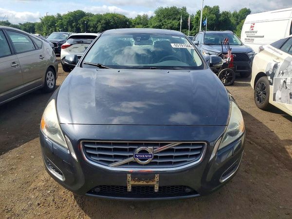 2012 VOLVO S60
