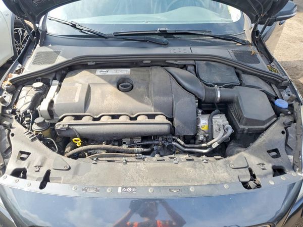 2012 VOLVO S60