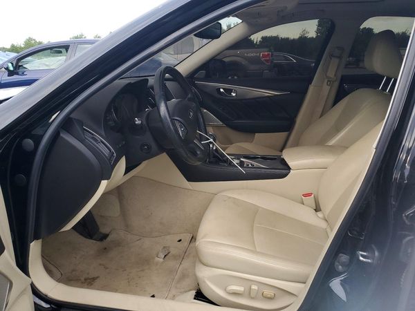 2017 INFINITI Q50