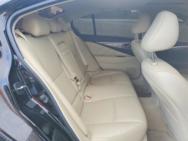 2017 INFINITI Q50