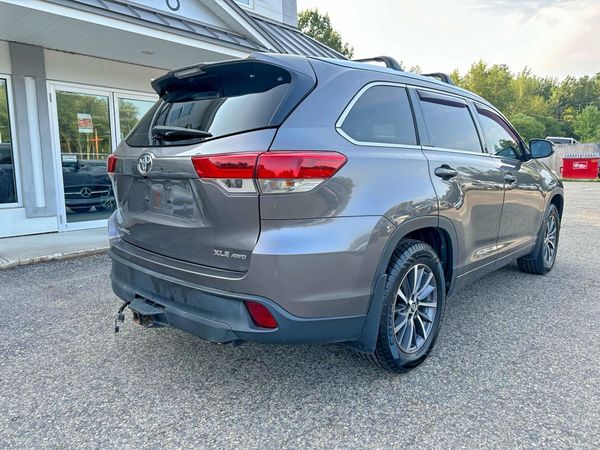 2018 TOYOTA HIGHLANDER SE/XLE