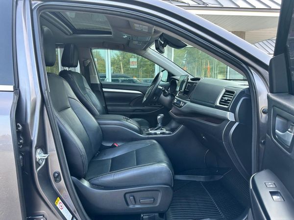2018 TOYOTA HIGHLANDER SE/XLE