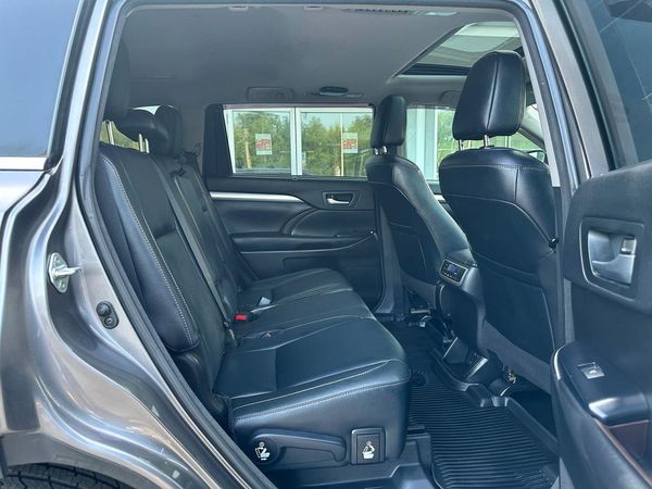 2018 TOYOTA HIGHLANDER SE/XLE