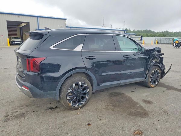 2025 KIA SORENTO