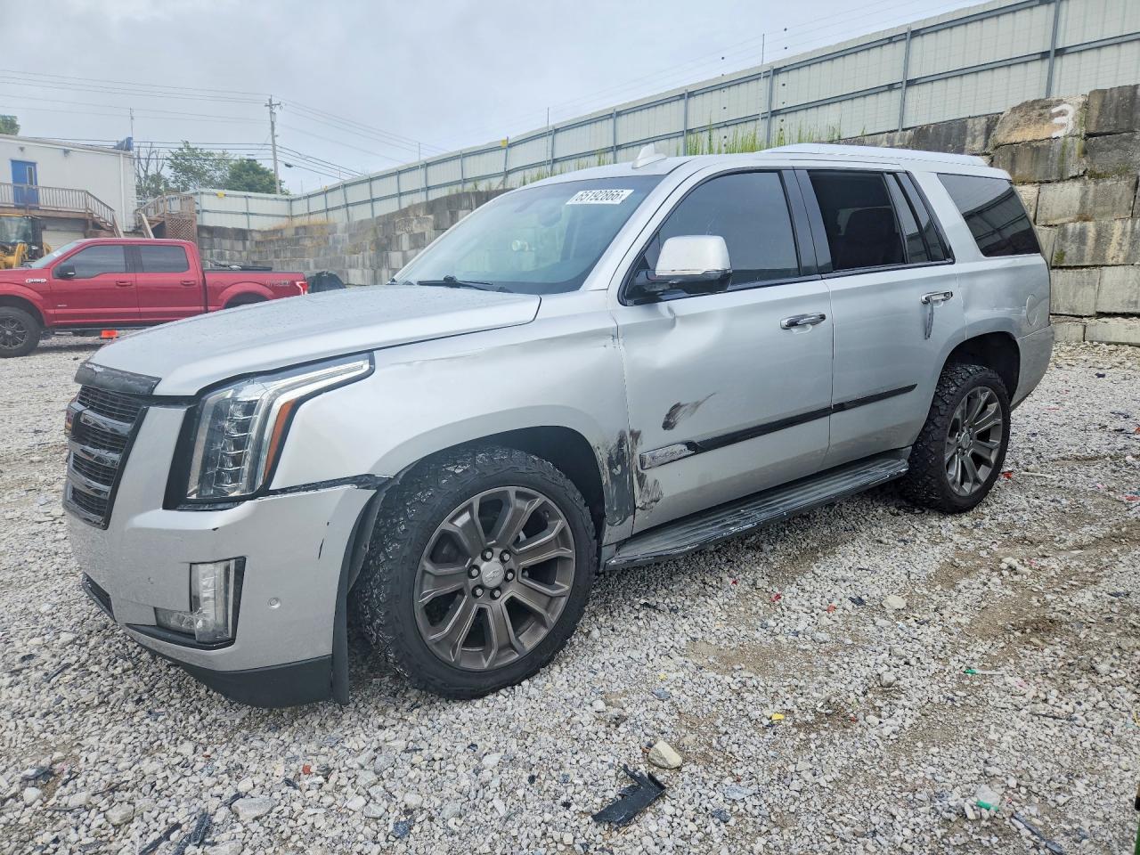2016 CADILLAC ESCALADE Standard