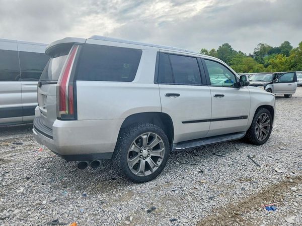 2016 CADILLAC ESCALADE Standard