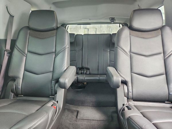 2016 CADILLAC ESCALADE Standard