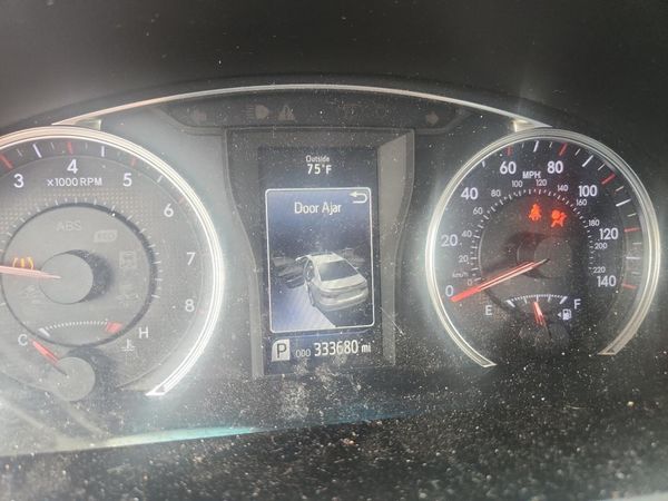 2016 TOYOTA CAMRY