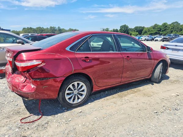 2016 TOYOTA CAMRY