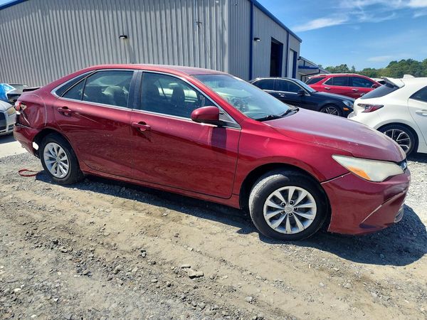 2016 TOYOTA CAMRY
