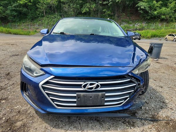 2017 HYUNDAI ELANTRA