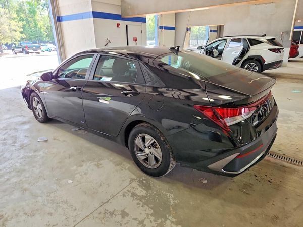 2024 HYUNDAI ELANTRA