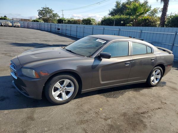 2013 DODGE CHARGER SE