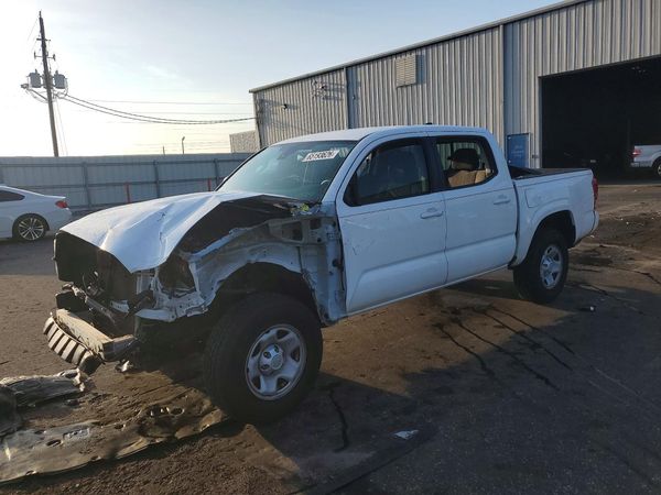 2018 TOYOTA TACOMA