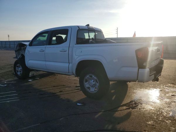 2018 TOYOTA TACOMA SR/SR5