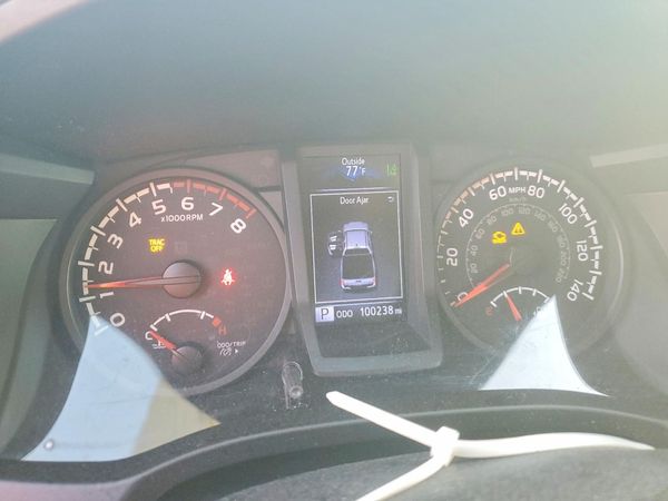 2018 TOYOTA TACOMA SR/SR5
