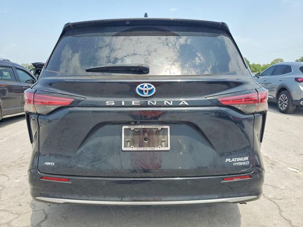 2023 TOYOTA SIENNA Platinum