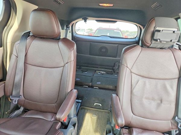 2024 TOYOTA SIENNA