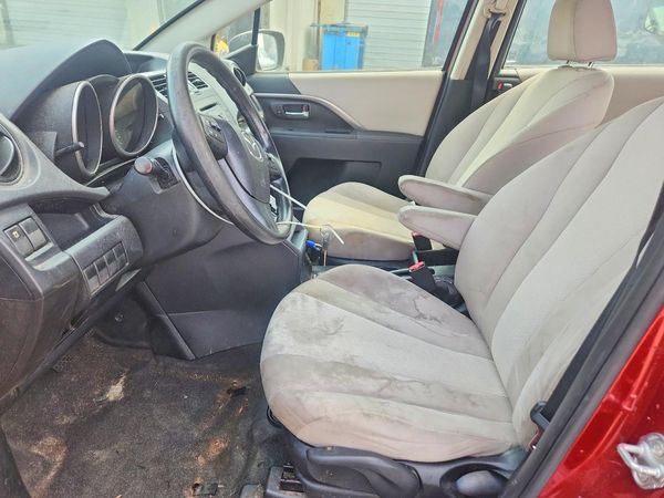 2013 MAZDA 5