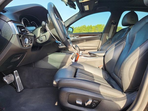 2019 BMW 540