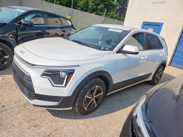 2026 KIA NIRO LX