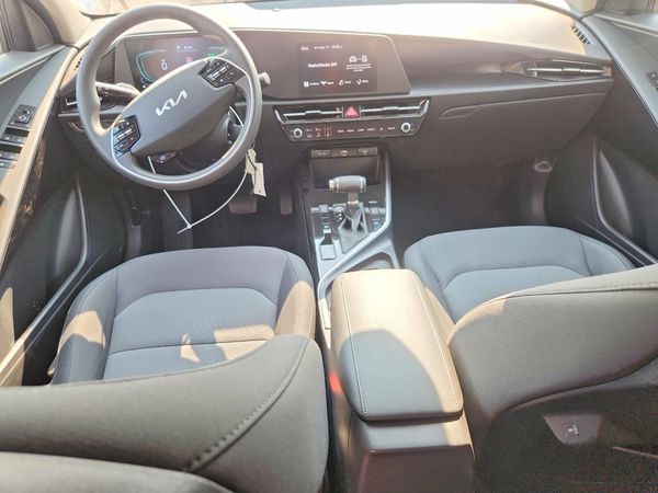 2026 KIA NIRO LX