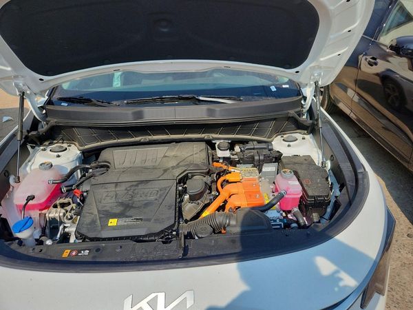 2026 KIA NIRO LX