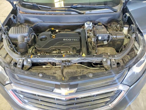 2020 CHEVROLET EQUINOX LT (1LT) — Engine bay