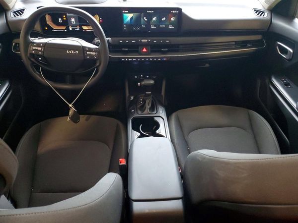 2026 KIA K4 LX, LXS