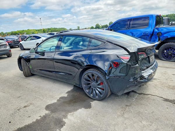 2023 TESLA 3