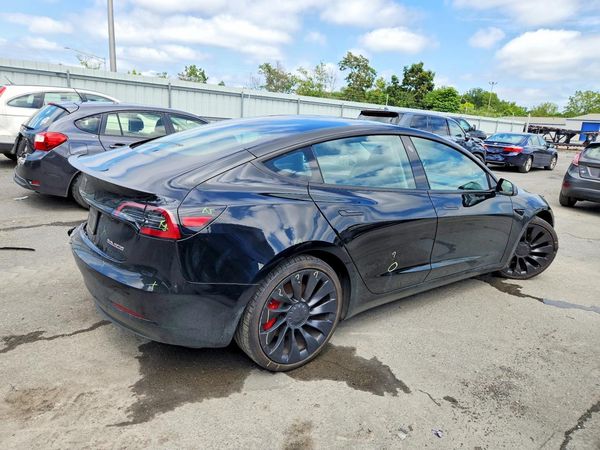 2023 TESLA 3