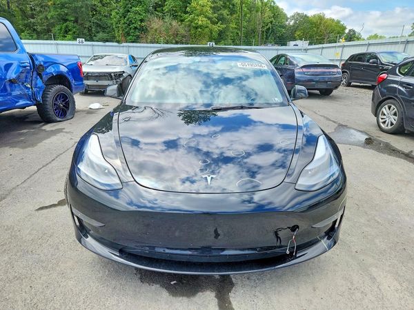 2023 TESLA 3