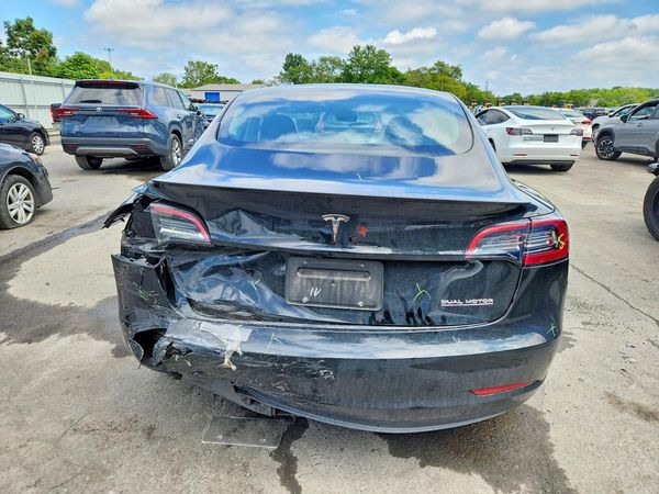 2023 TESLA 3