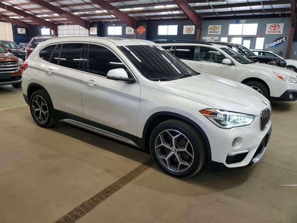 2018 BMW X1 sDrive28i — Passenger 3/4
