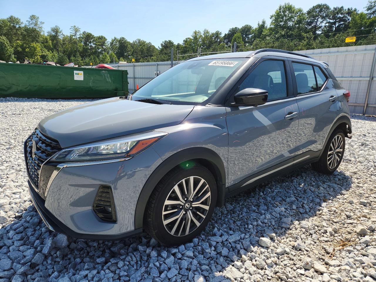 2021 NISSAN KICKS
