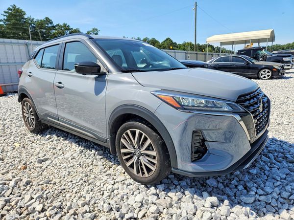 2021 NISSAN KICKS