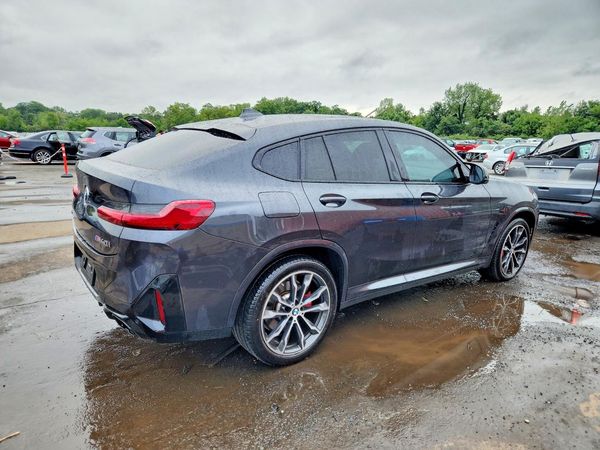 2022 BMW X4