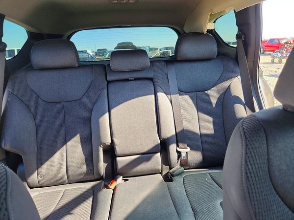 2021 HYUNDAI SANTA FE SEL w/ Convenience Pkg