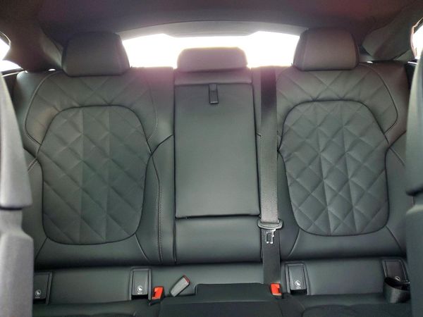2026 BMW X6