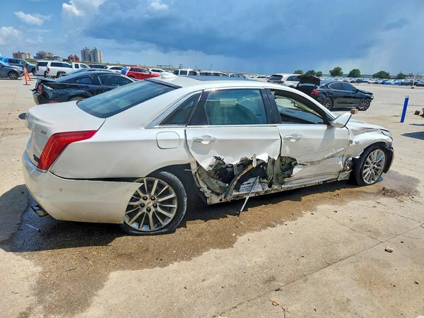 2016 CADILLAC CT6